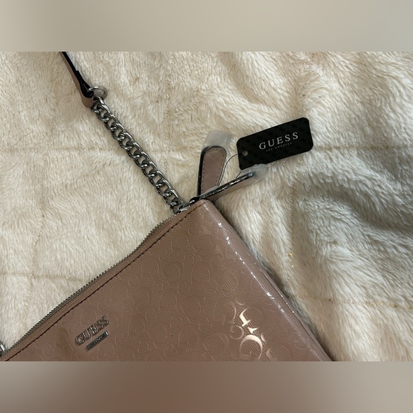 Guess bag light pink more like cream - Picture 4 of 5